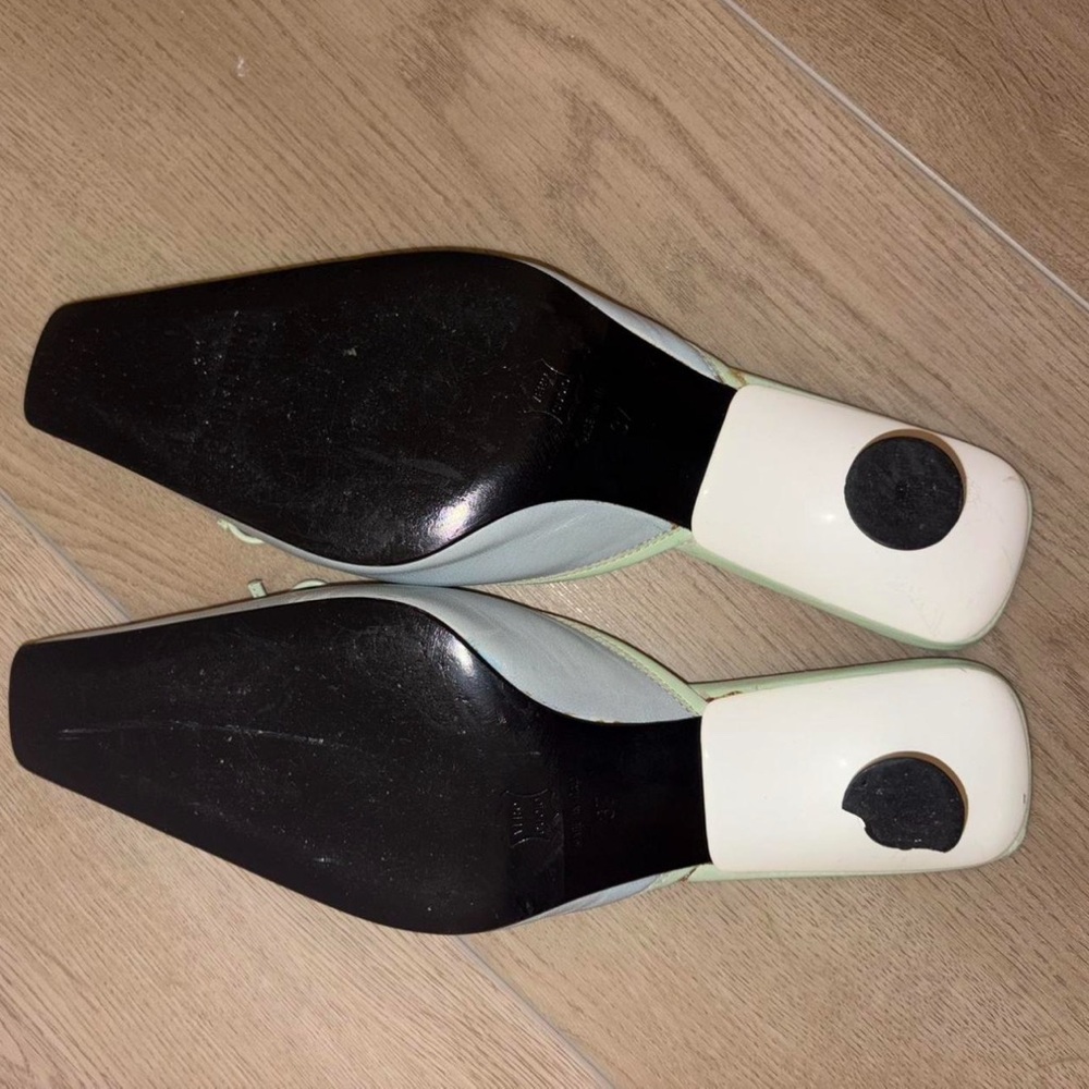 Vintage Moschino daisy mules - Picture 4 of 5